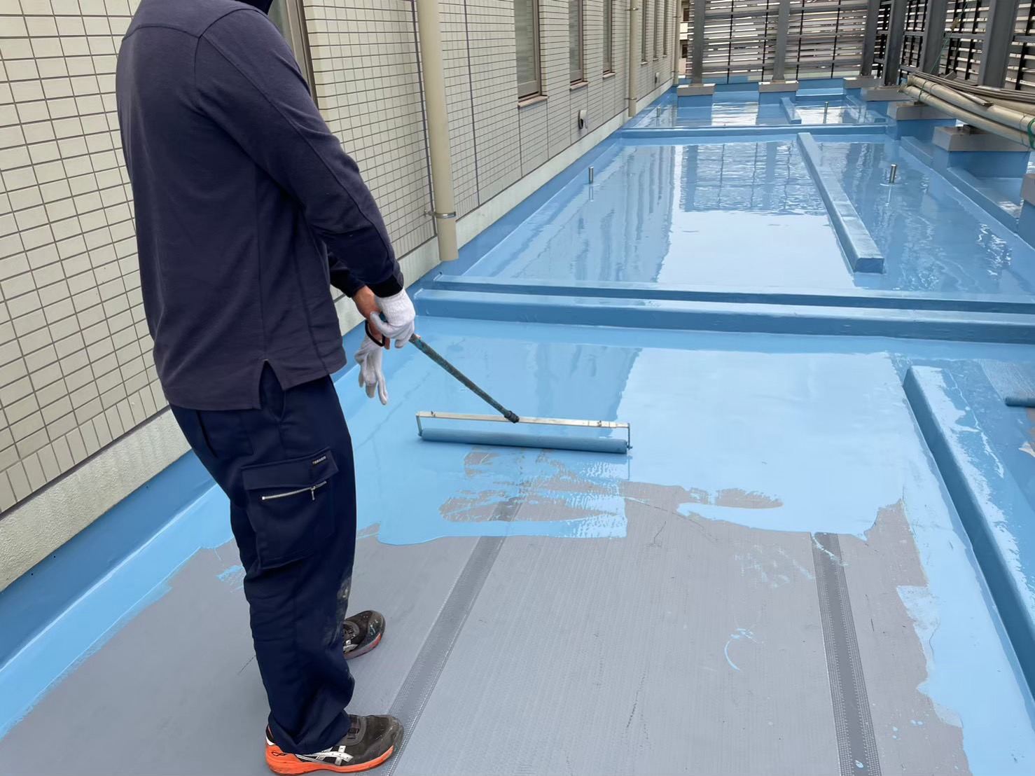 屋上のウレタン塗膜防水